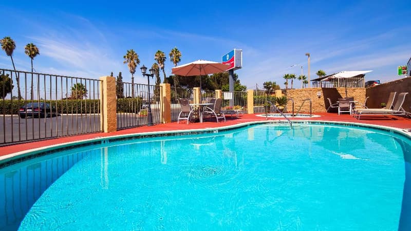 Best Western Plus Grim's Dyke Hotel