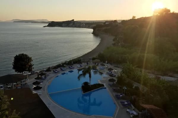 Hotel Golden Sun-1