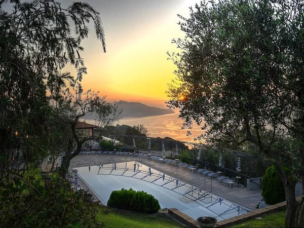 Gocce Di Capri Hotel & Serviced Residence-1