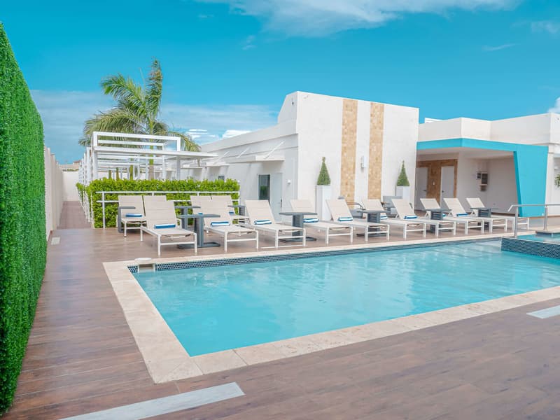 Aruba Boutique & Art Hotel
