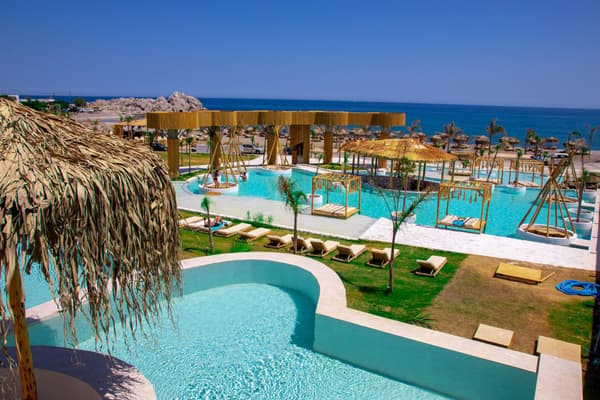 Alia Luxury Suites-1