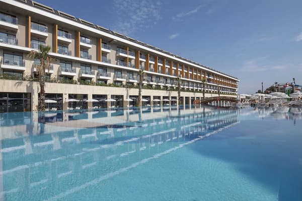 Aydinbey Queen's Palace & Spa-1