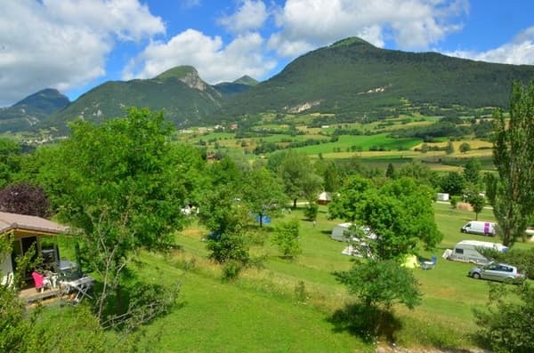 Camping Champ la Chèvre-1