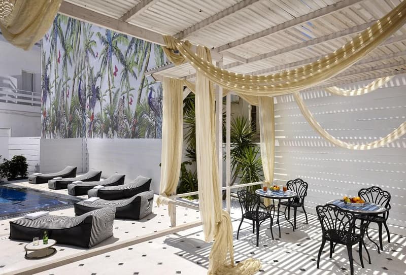 Vasia Boulevard Hotel
