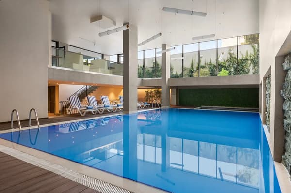 Ramada by Wyndham Tbilisi Old City-1