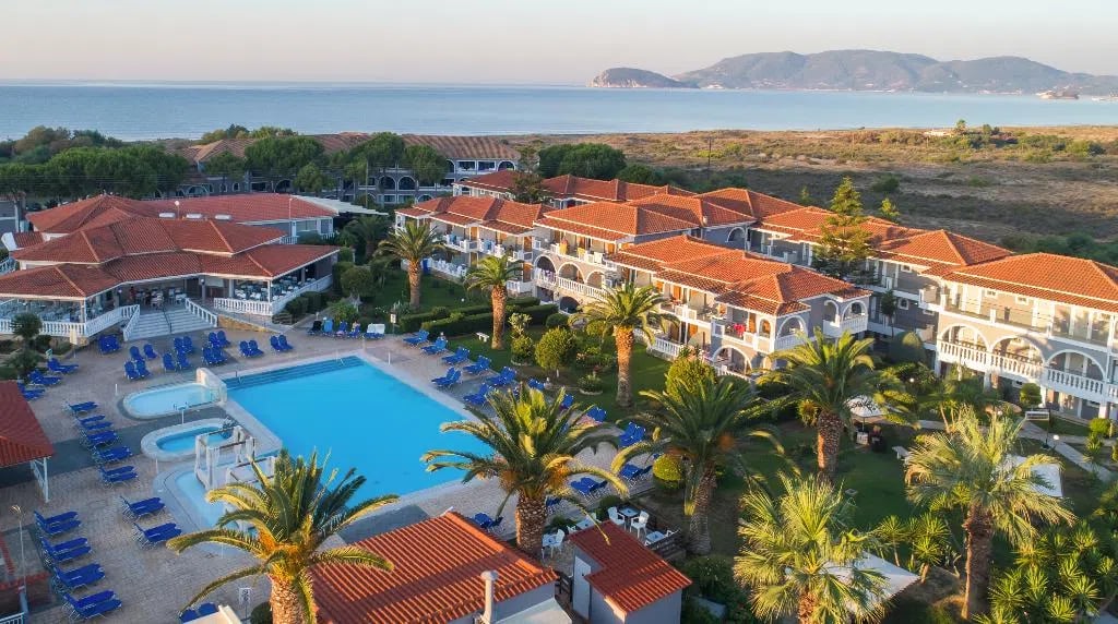 Golden Sun Hotel, Kalamaki