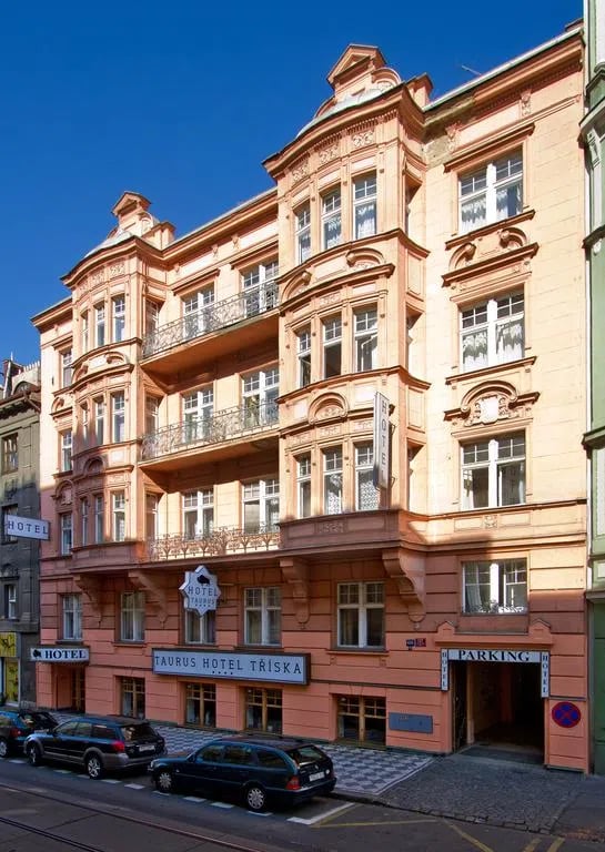 Hotel Taurus