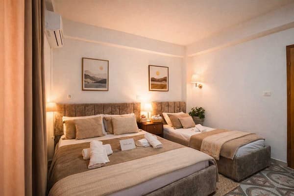Lion Hotel-1