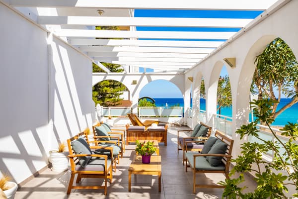 Alos Suites -ex Possirama Bay-1