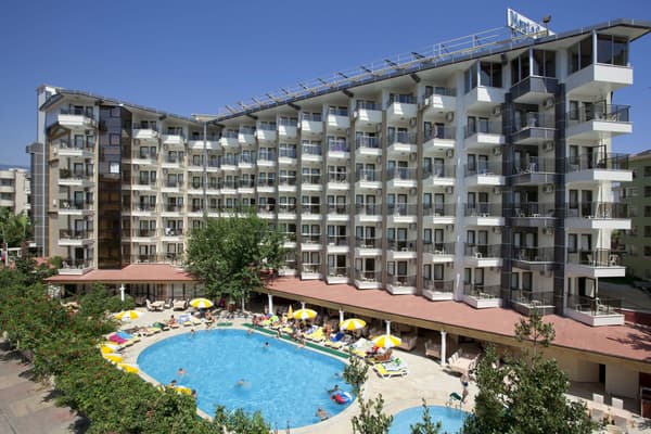 Monte Carlo Hotel-1