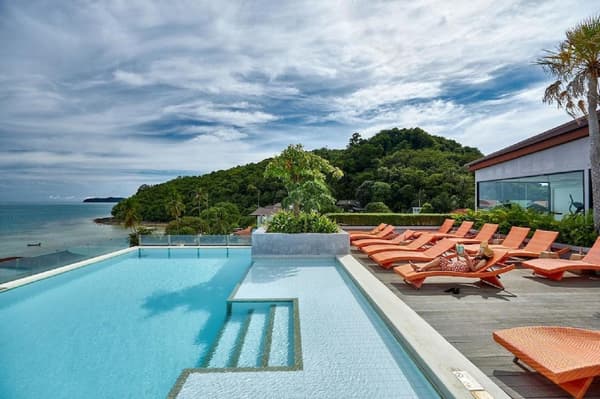 Bandara Phuket Beach Resort-1