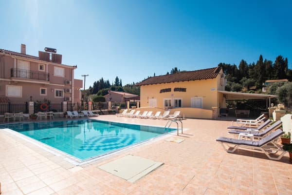 Solena Studios Kavos-1