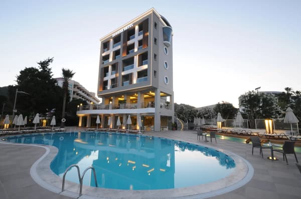 Sunrise Hotel-1