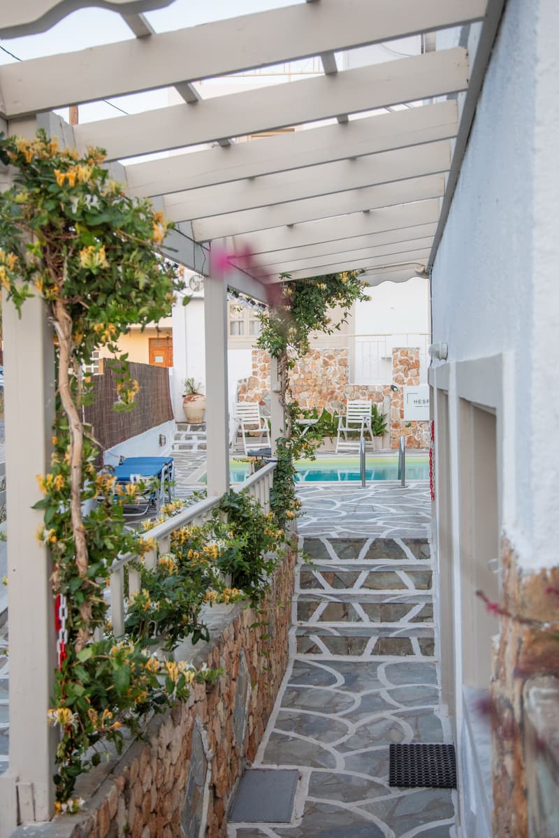 Hesperia Apartments