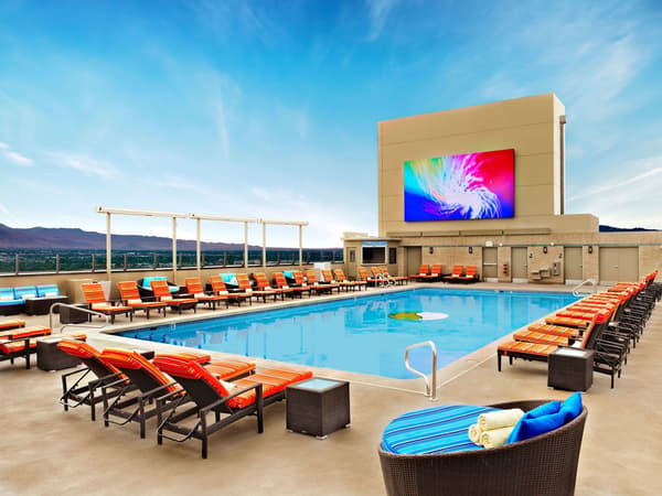 The Strat Hotel, Casino & Tower-1