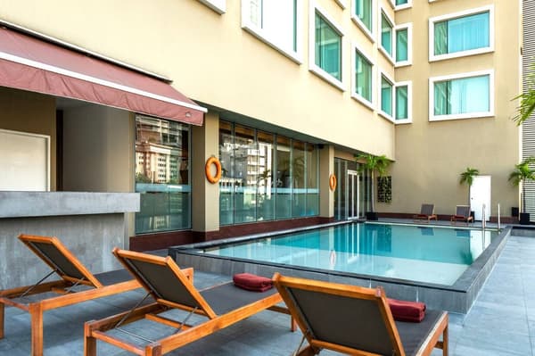 Hilton Garden Inn Bangkok Silom-1