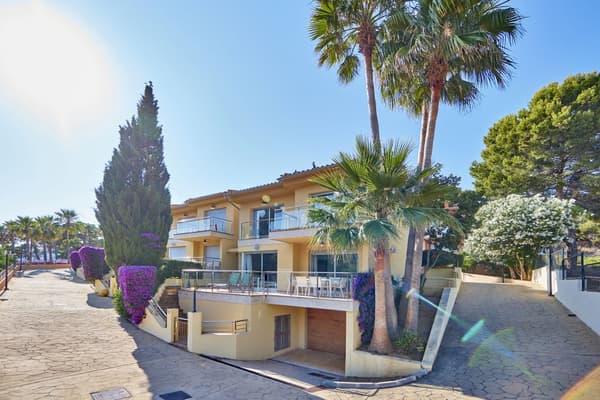 Universal Aquamarin Beach Houses-1