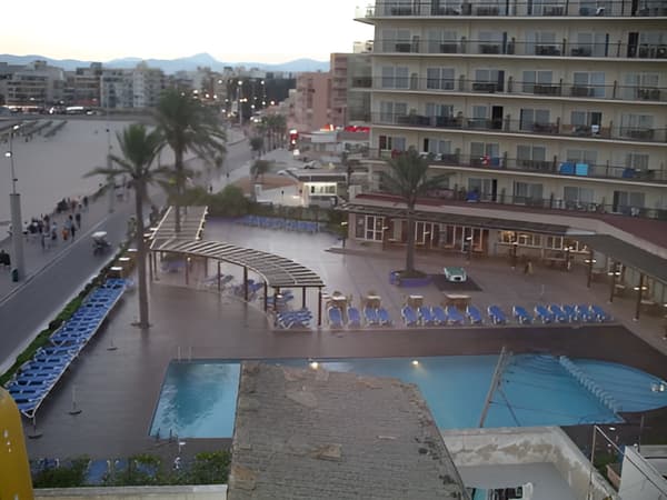 Hotel Rodes-1