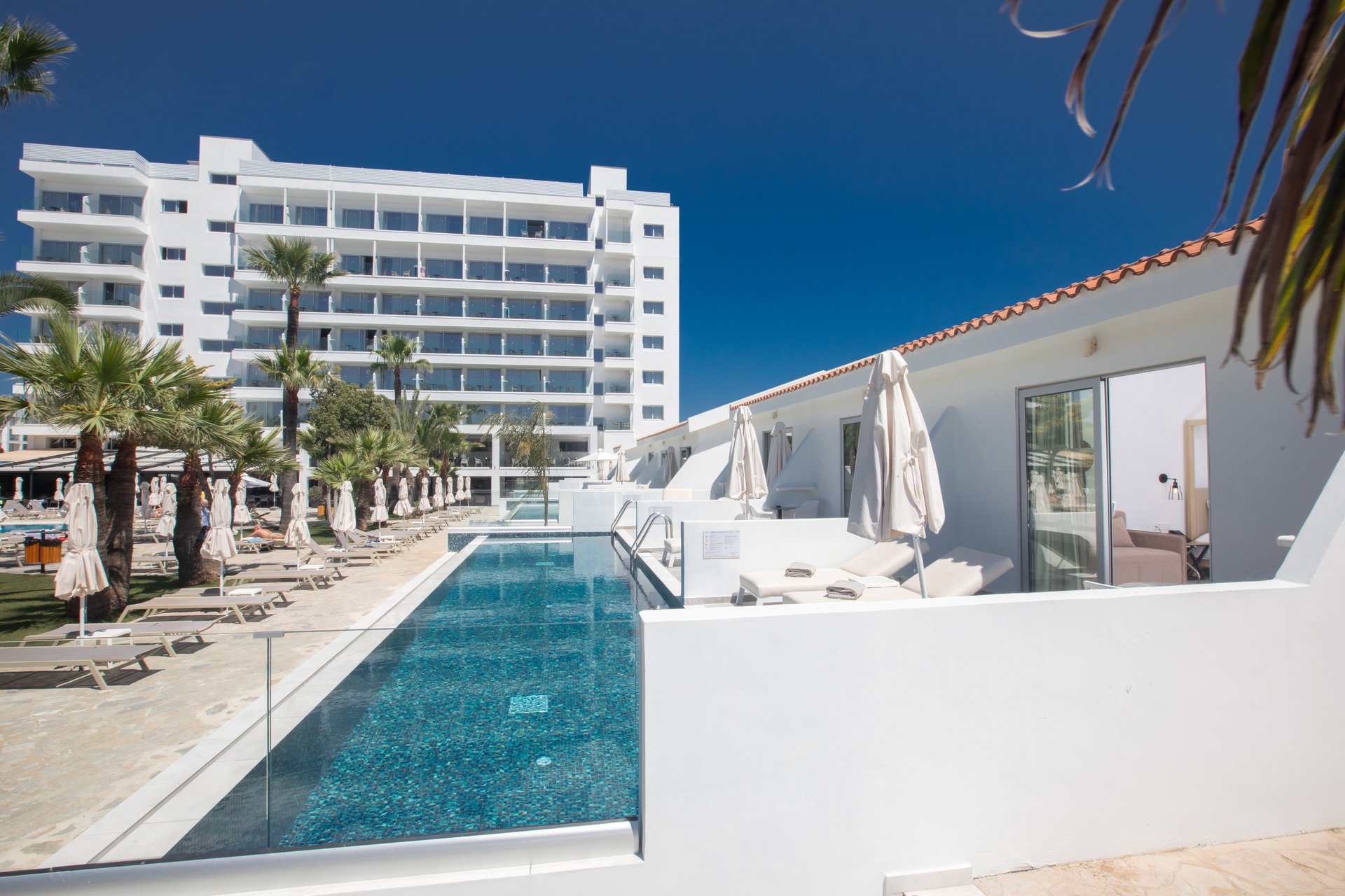 Bohemian Gardens Hotel