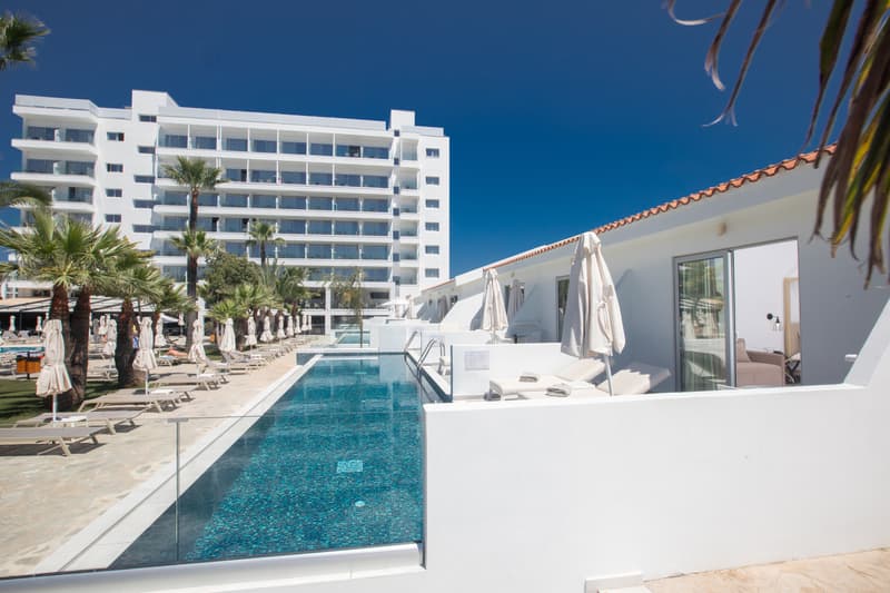 Bohemian Gardens Hotel