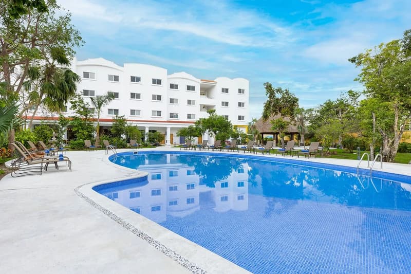 Courtyard Cancun