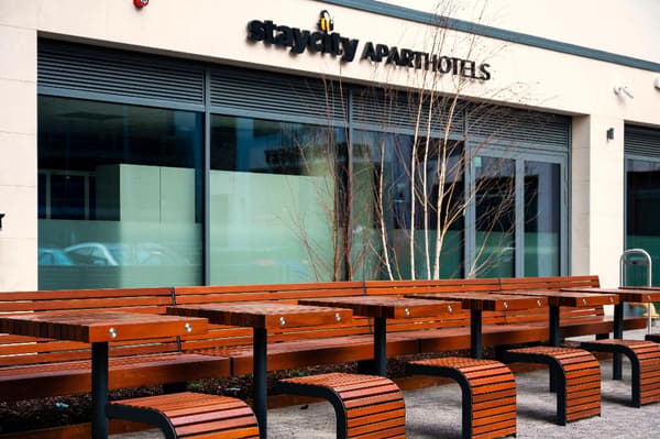 Staycity Aparthotels Tivoli-1