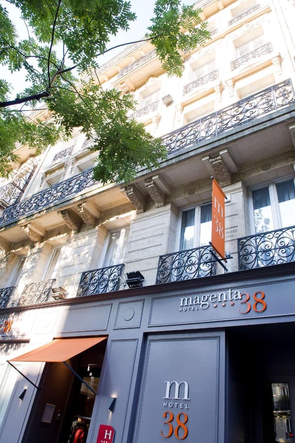Hotel Magenta 38 by HappyCulture-1