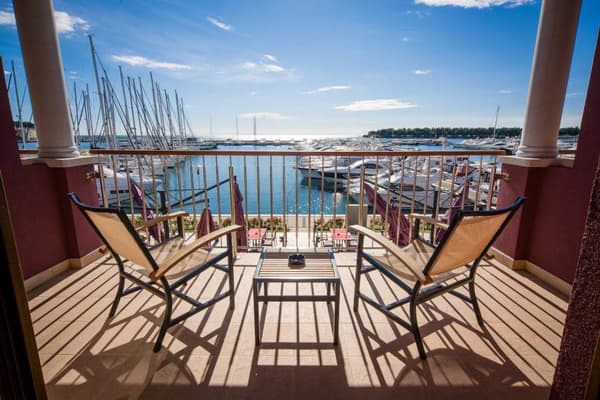 Hotel Nautica-1