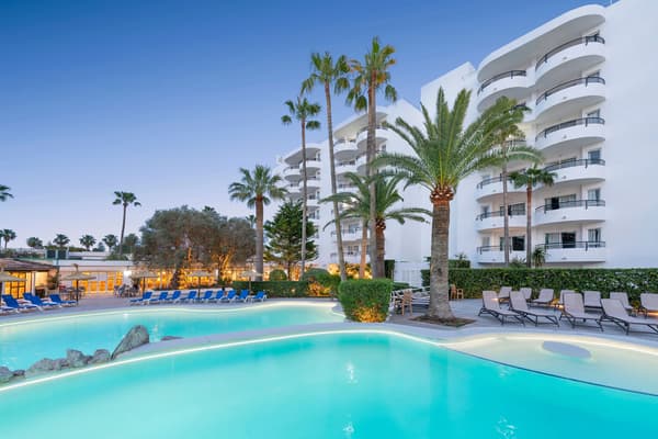 Aparthotel Alcúdia Beach-1
