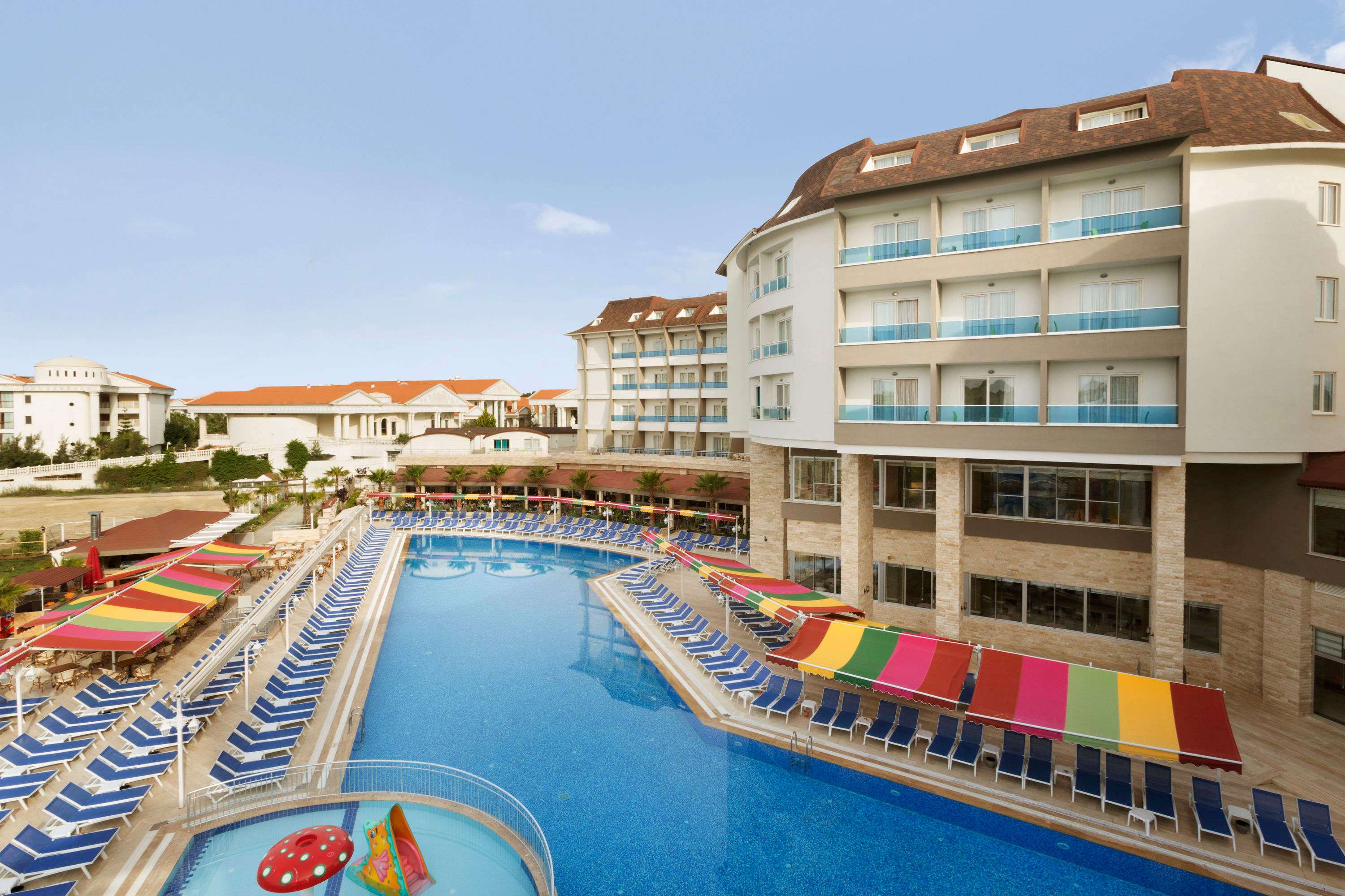 Ramada Resort Side, Colakli