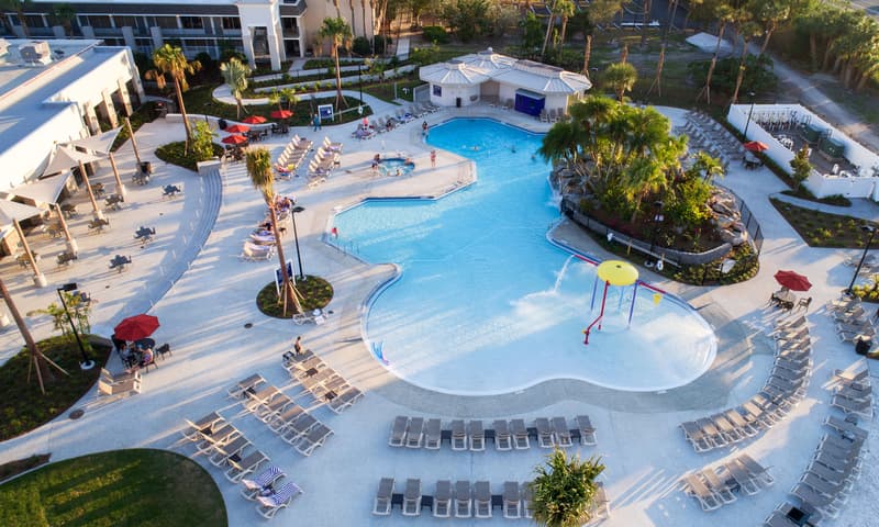 Avanti Palms Resort