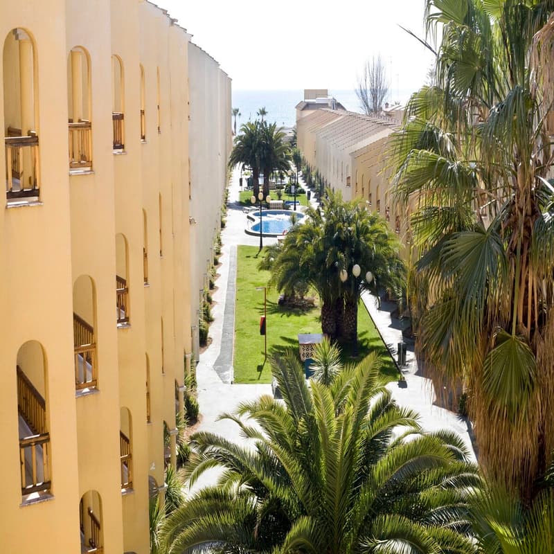 Apartamentos Turisticos Jardines del Plaza