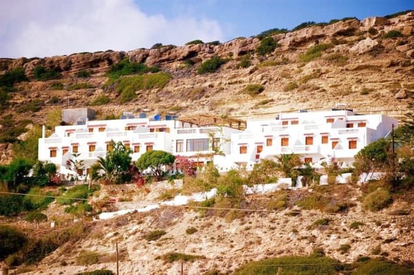 Sunset Hotel & Studios-1