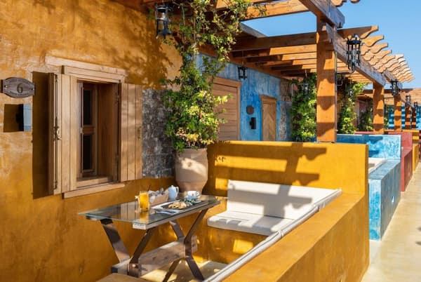 10GR Boutique Hotel & Wine Bar-1