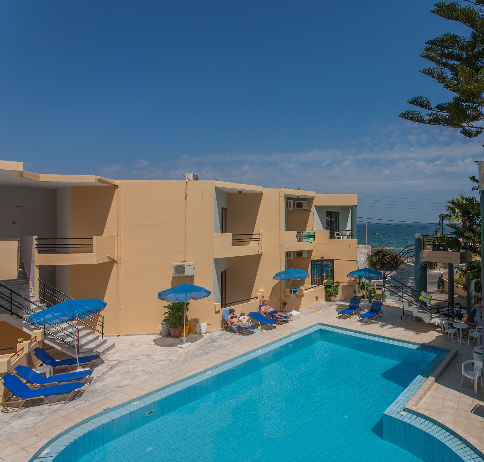Akasti Hotel
