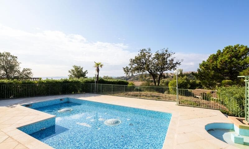 Les Issambres Corniche - maeva Home
