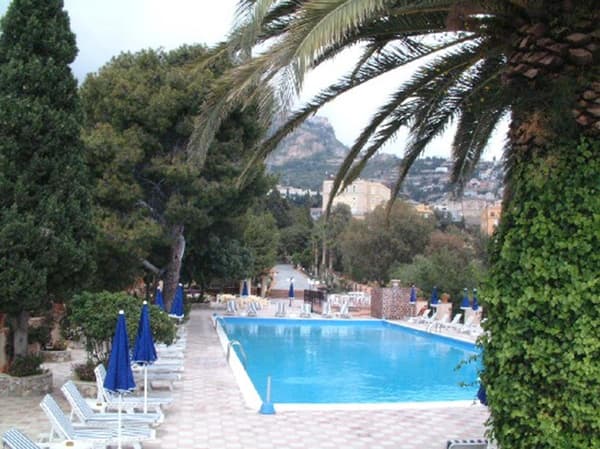 Excelsior Palace-1