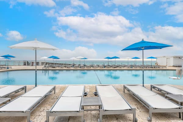 Ramada Plaza Marco Polo Beach Resort-1
