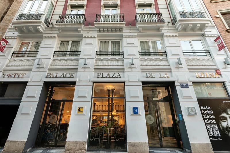 Petit Palace Plaza de la Reina