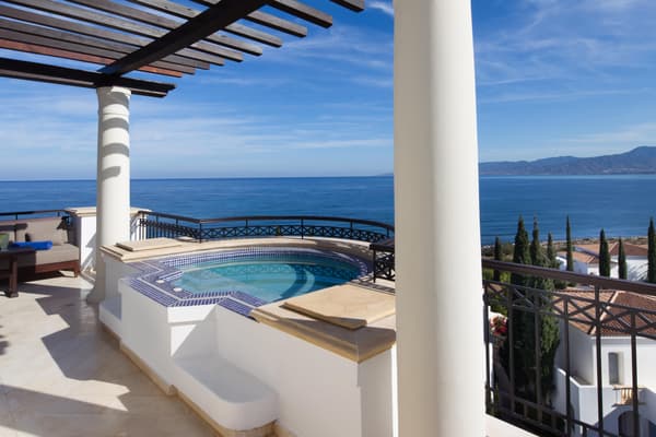 Anassa-1