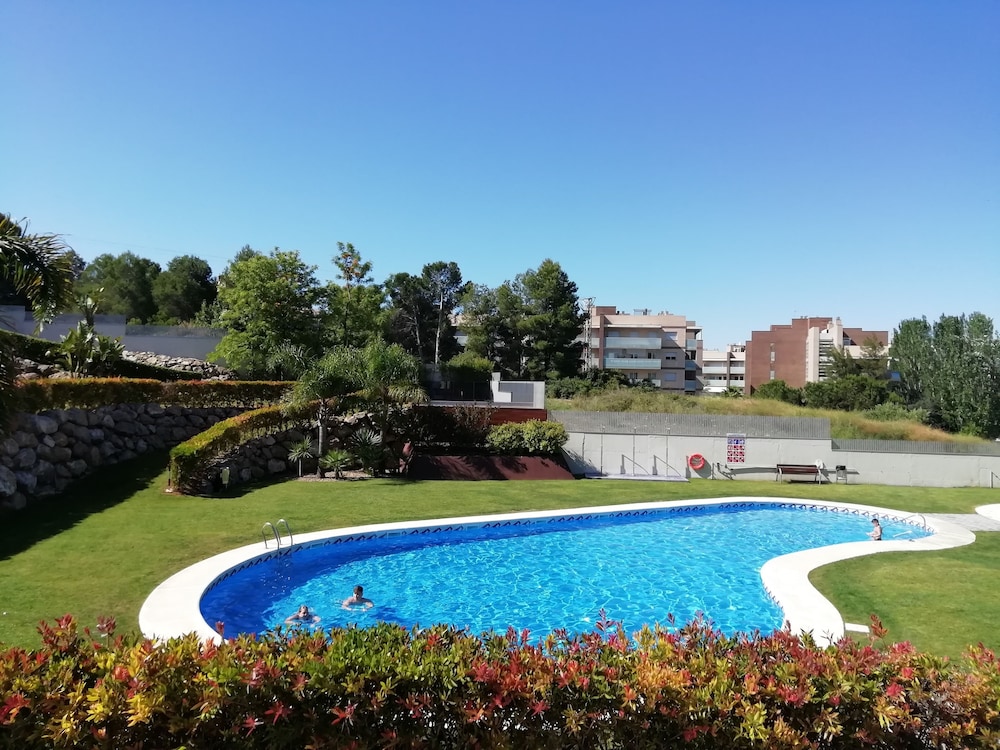 Paradise Village