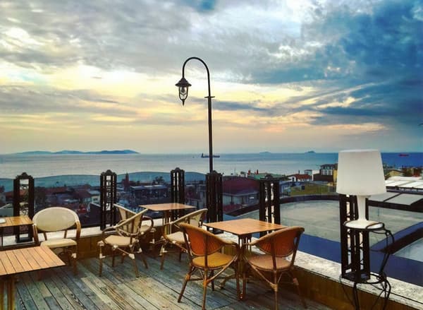 Glk Premier Regency Suites And Spa-1