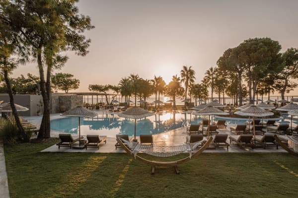 Balmy Beach Resort-1