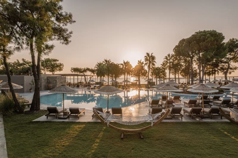 Balmy Beach Resort