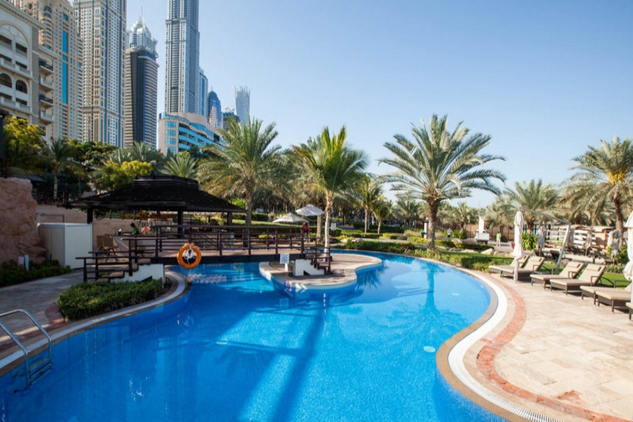 Le Meridien Mina Seyahi Beach Resort & Waterpark