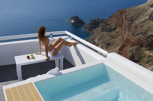 Oia Castle Luxury Suites by Art Maisons-1