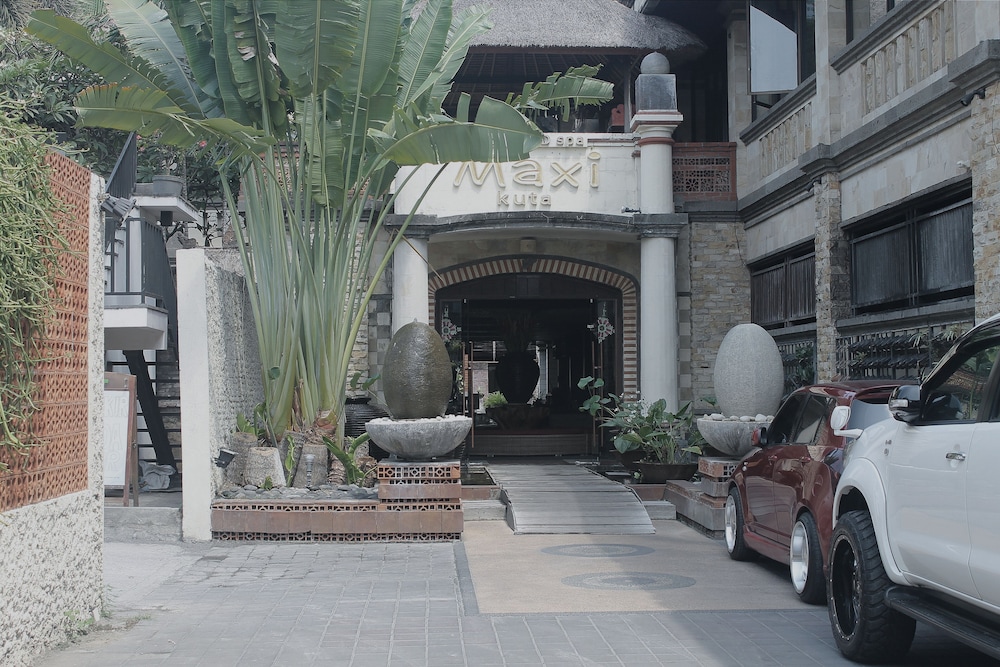 Maxi Restaurant & Spa