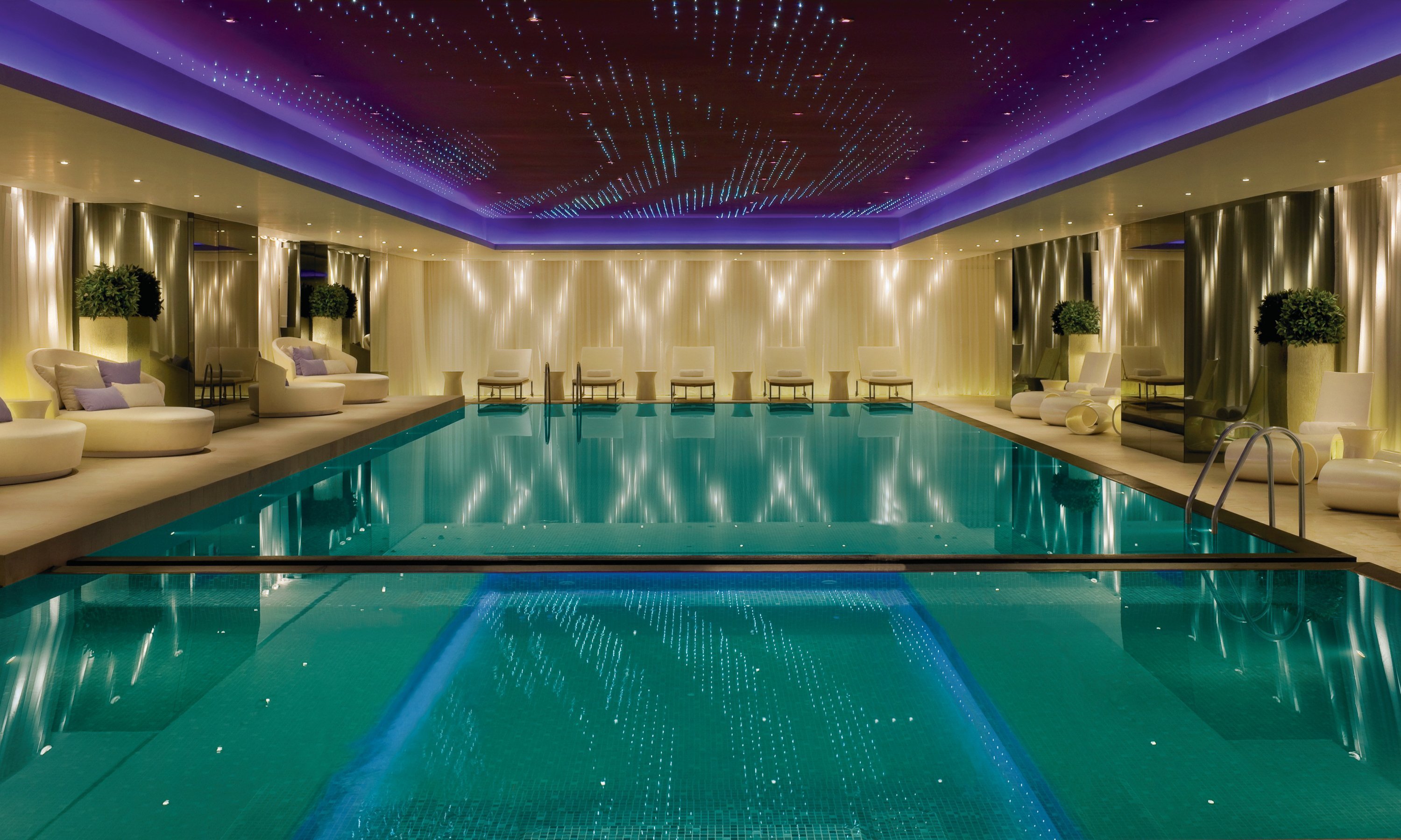 Mira Hotel