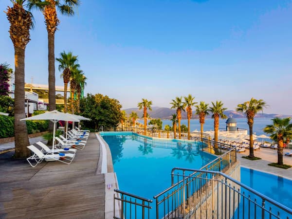 Blue Dreams Resort & Spa-1