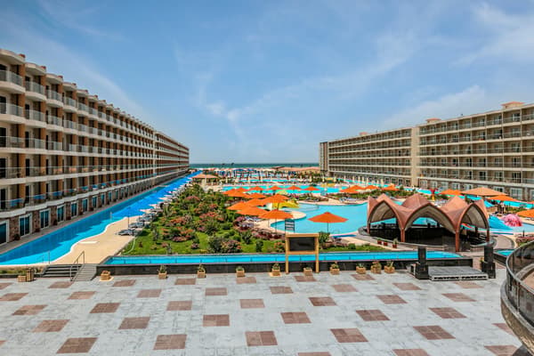 Rewaya Luxury Resort-1